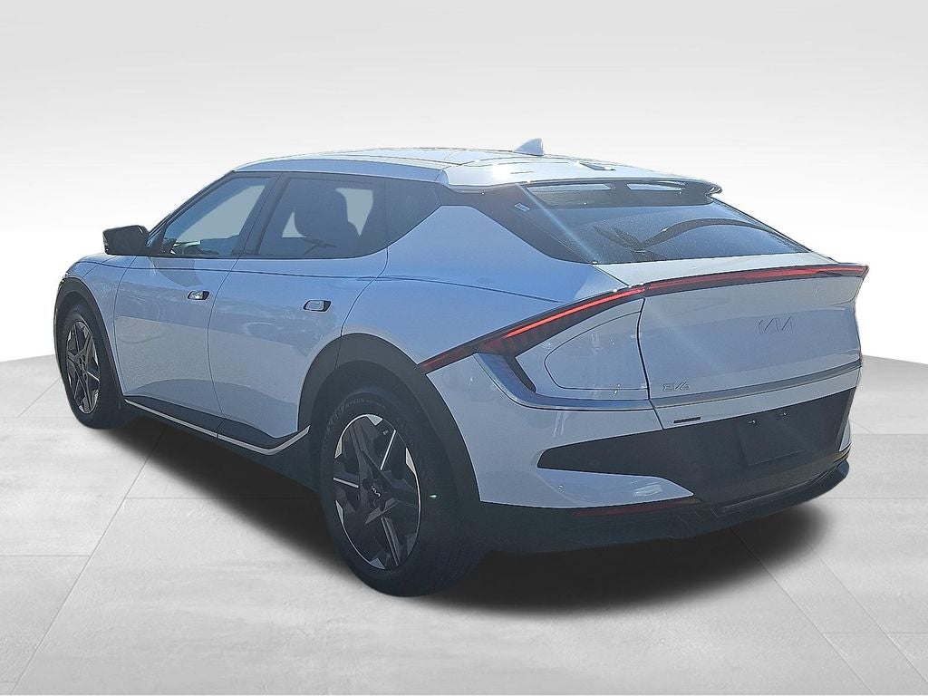 2025 Kia EV6 Light
