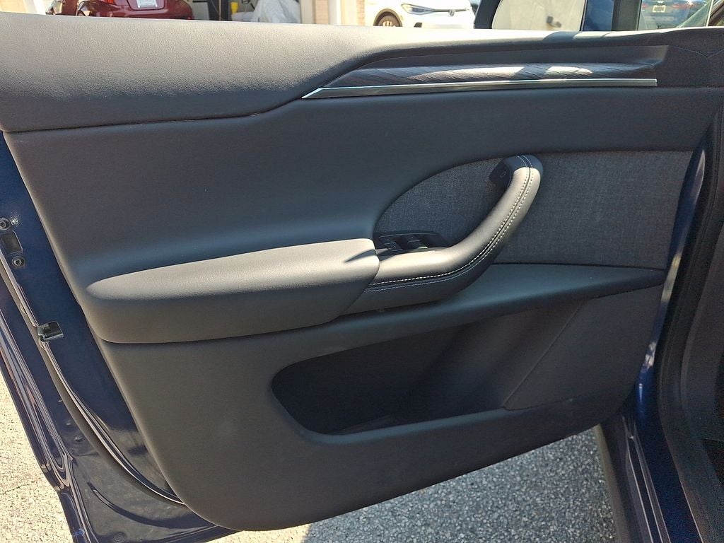 2022 Tesla Model X Base
