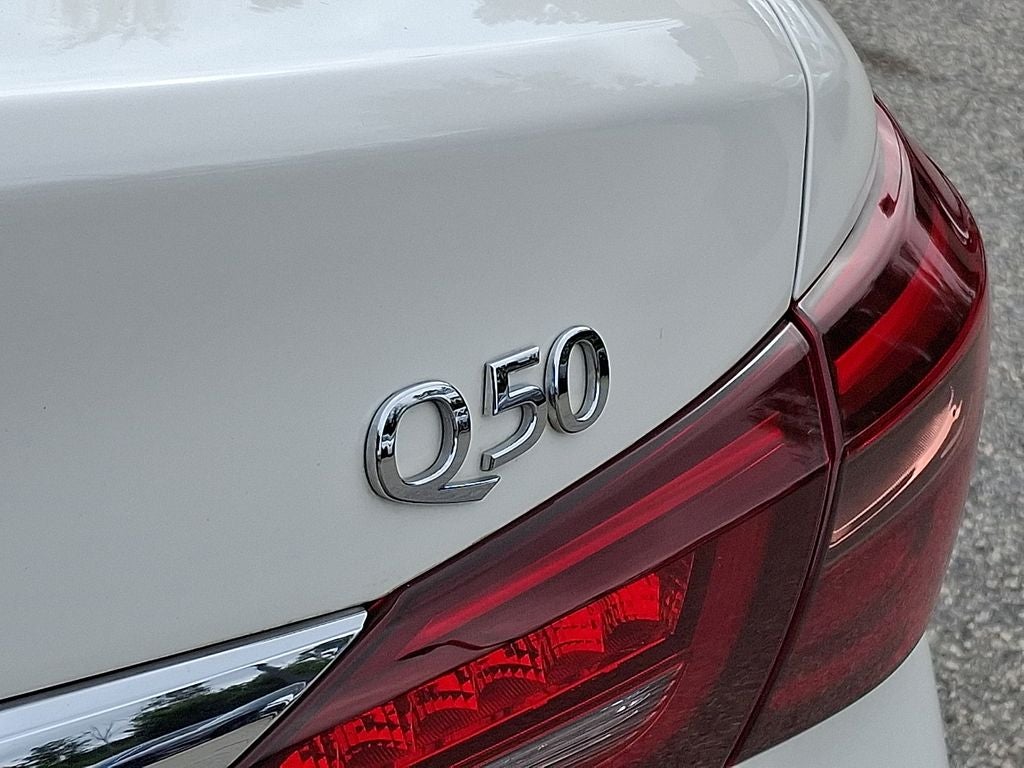 2023 INFINITI Q50 LUXE RWD