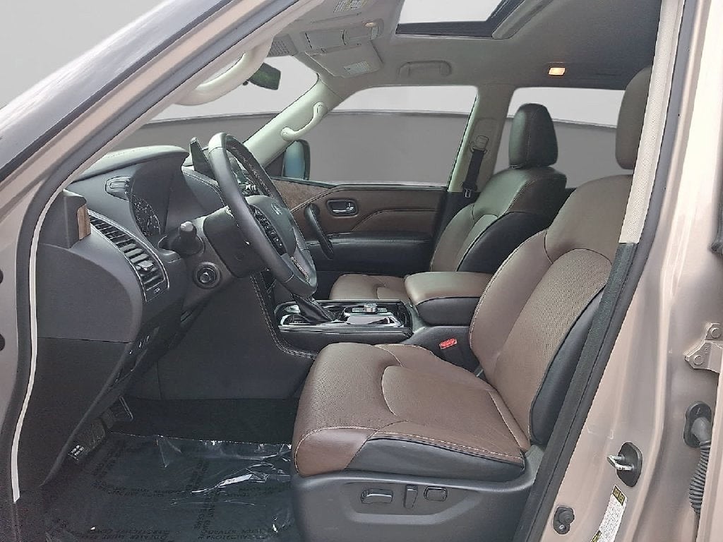 2024 INFINITI QX80 Premium Select