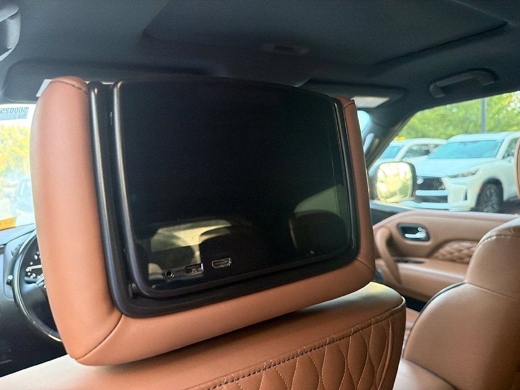 2023 INFINITI QX80 SENSORY 4WD