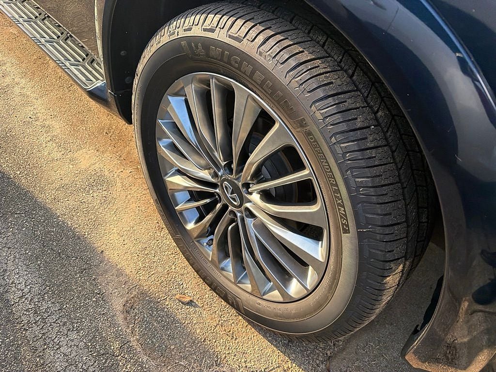 2019 INFINITI QX80 LUXE