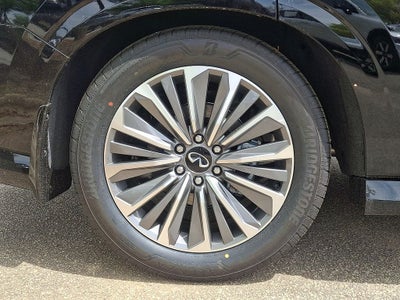 2026 INFINITI QX80 LUXE