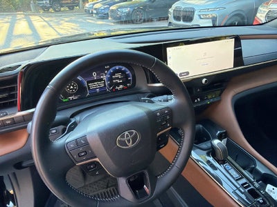 2025 Toyota Crown Signia Limited