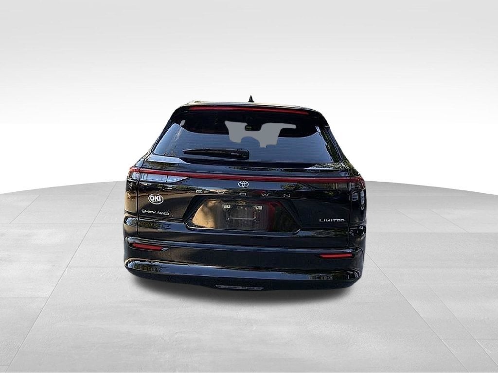 2025 Toyota Crown Signia Limited