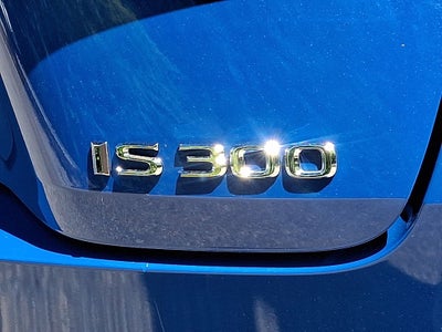 2023 Lexus IS 300