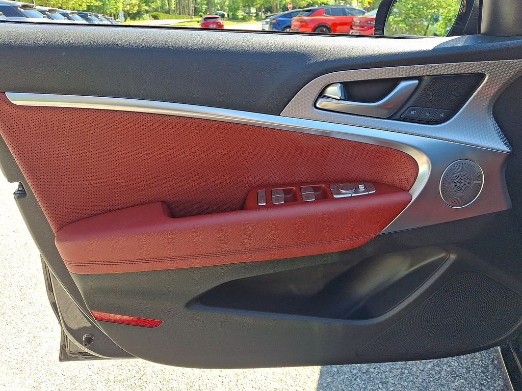 2023 Genesis G70 3.3T