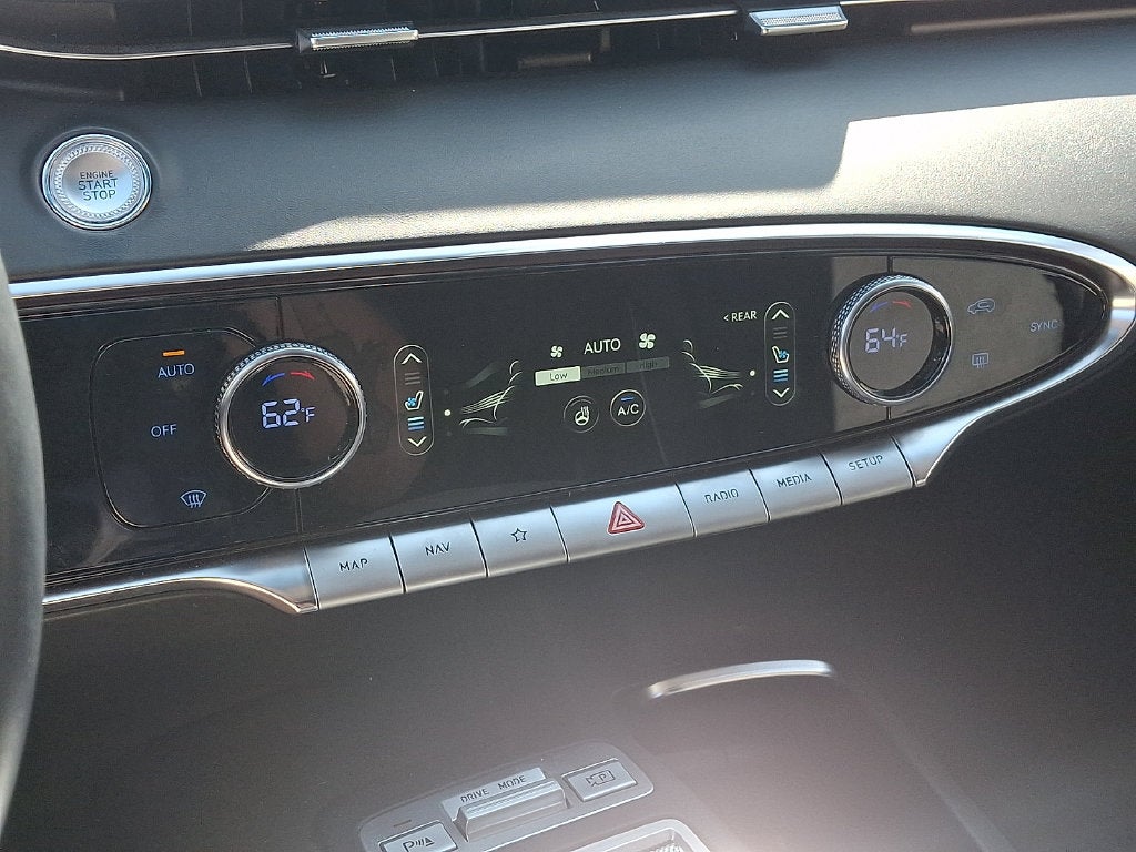 2023 Genesis GV70 2.5T