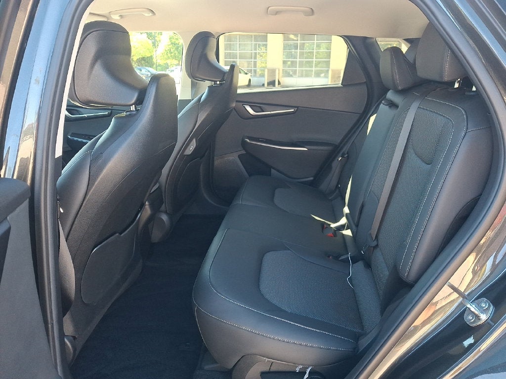 2024 Kia EV6 Light