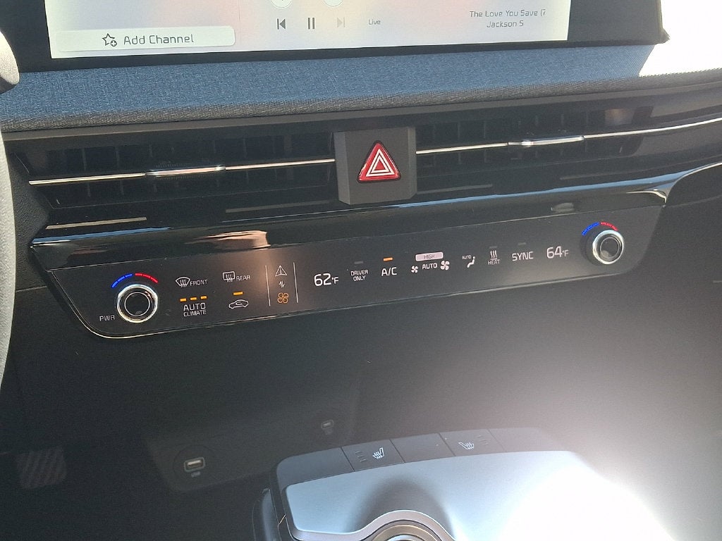 2024 Kia EV6 Light