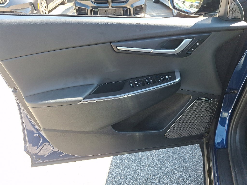 2023 Kia EV6 Wind