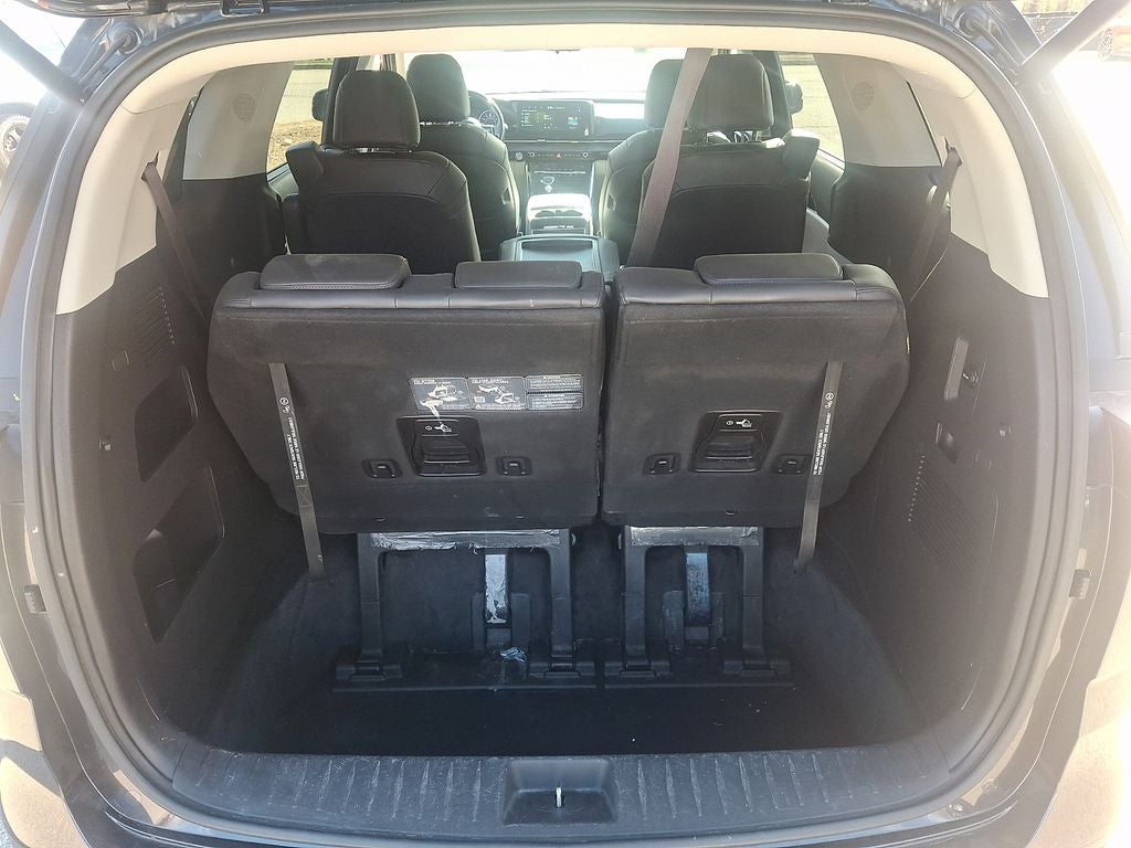 2024 Kia Carnival EX