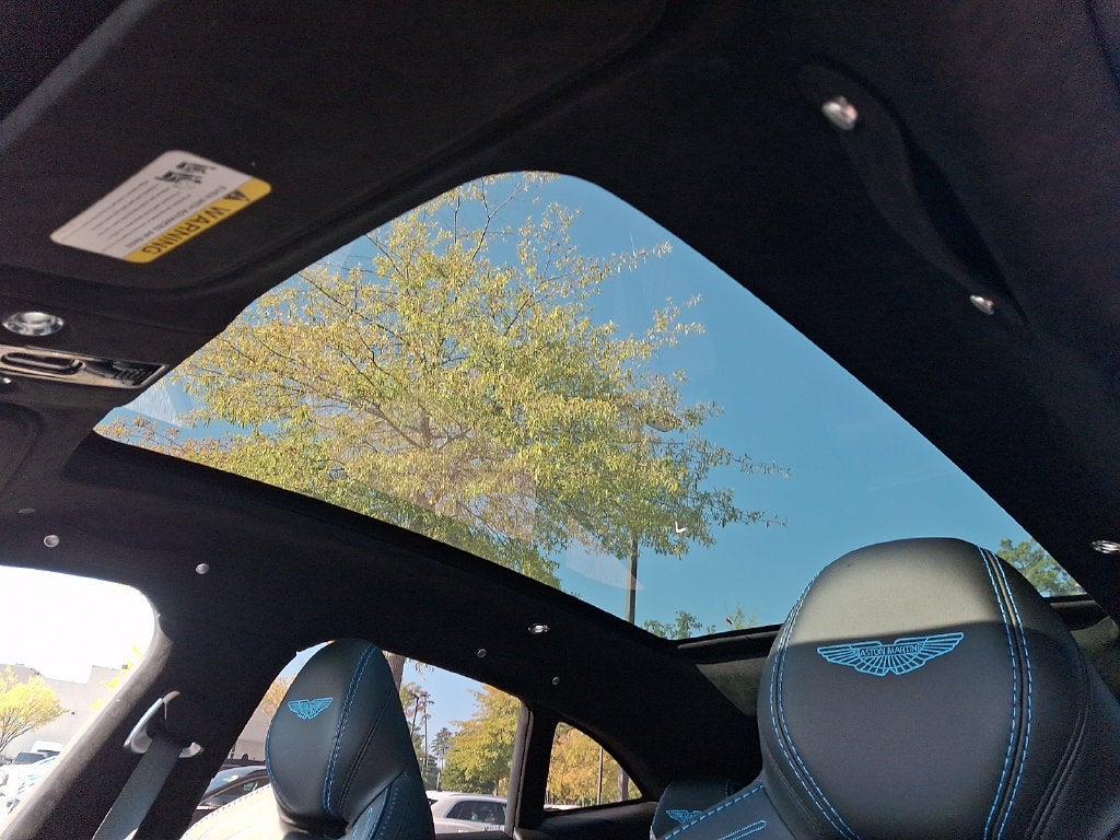 2021 Aston Martin DBX Base