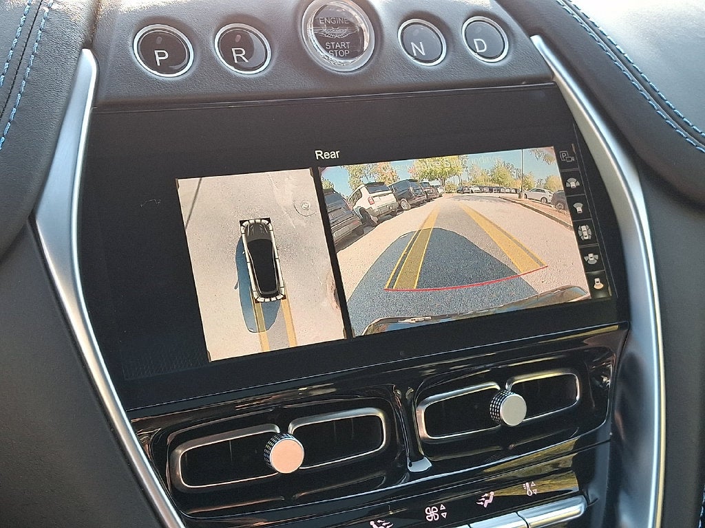 2021 Aston Martin DBX Base