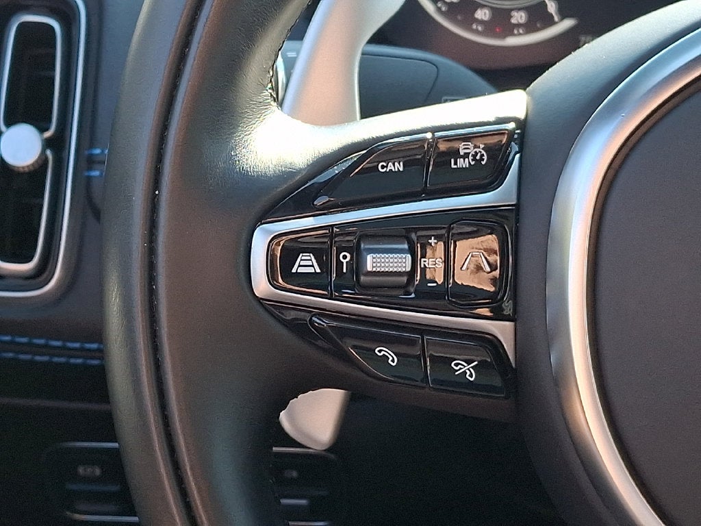 2021 Aston Martin DBX Base
