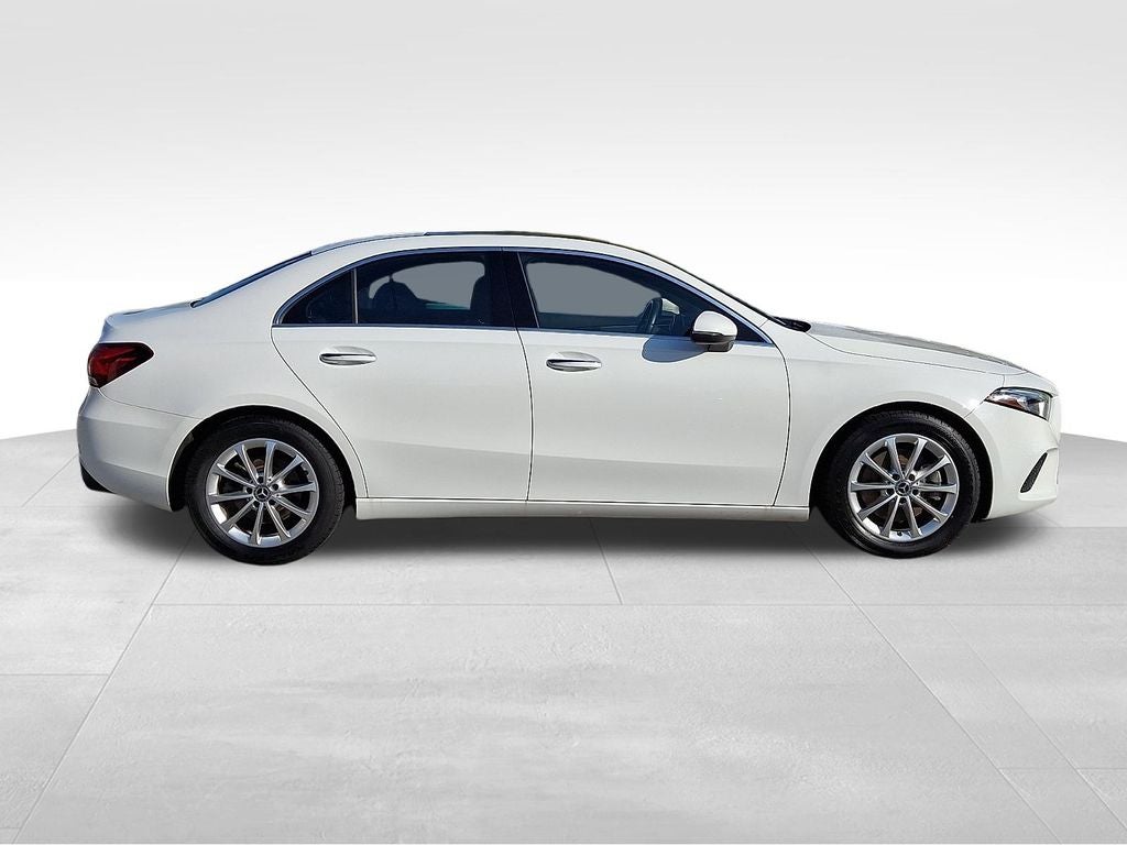 2022 Mercedes-Benz A-Class A220 - Photo 7