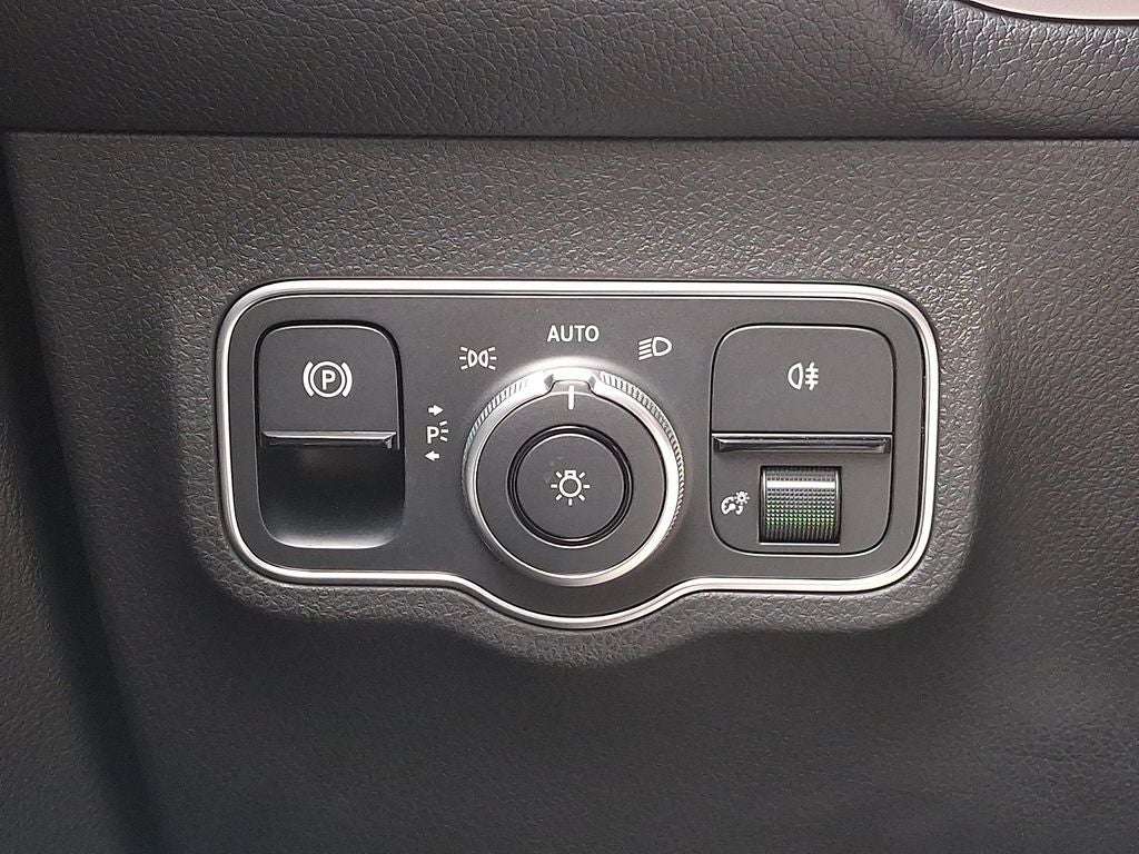 2023 Mercedes-Benz EQB 350 4MATIC®