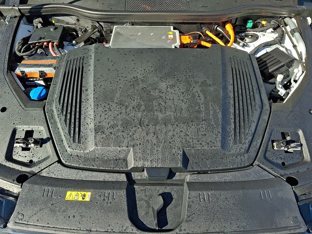 2024 Audi Q8 e-tron Premium Plus quattro