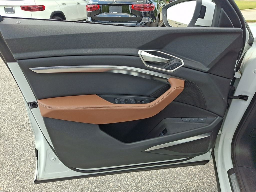 2024 Audi Q8 e-tron Premium Plus quattro