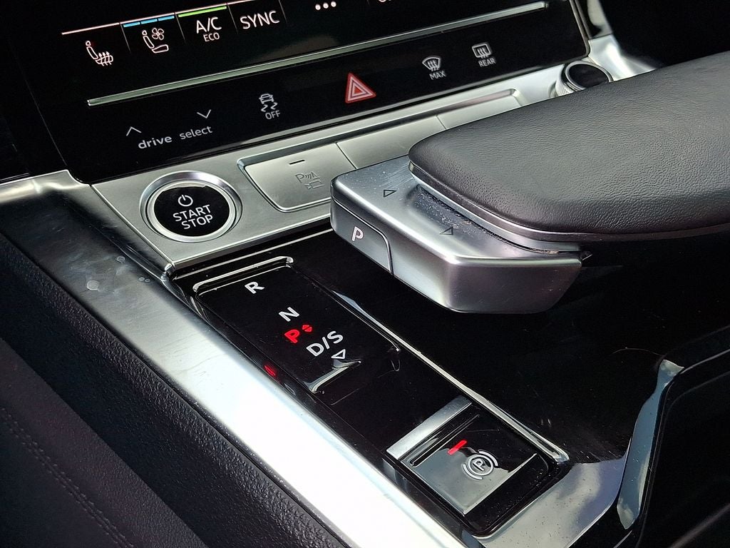 2024 Audi Q8 e-tron Premium Plus quattro