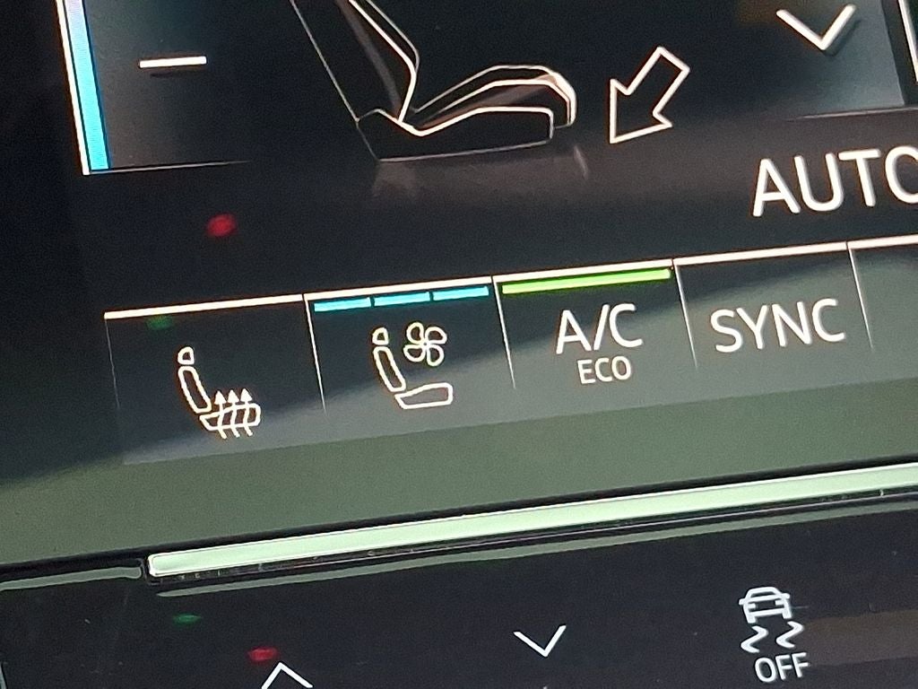 2024 Audi Q8 e-tron Premium Plus quattro