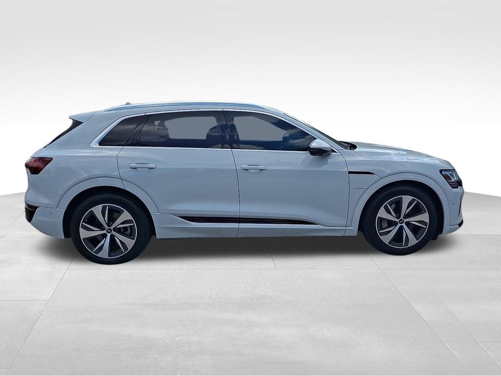 2024 Audi Q8 e-tron Premium Plus quattro