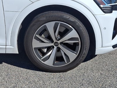 2024 Audi Q8 e-tron Premium Plus quattro
