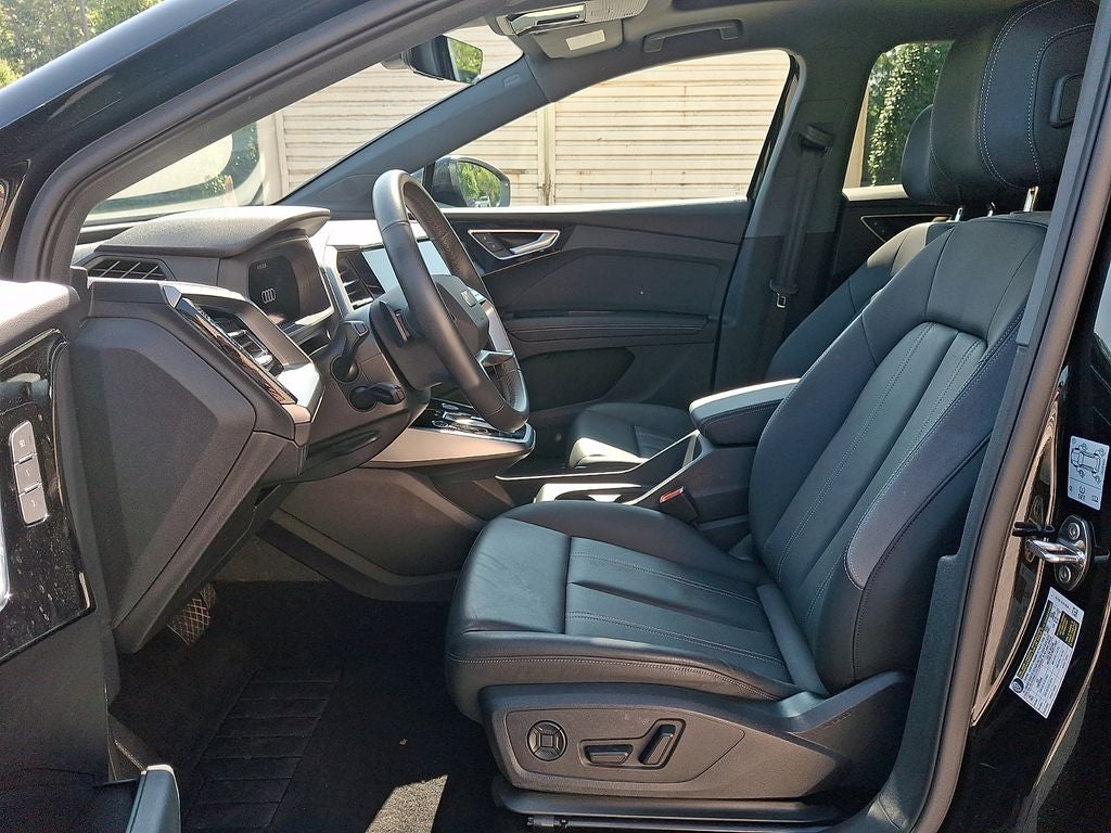 2025 Audi Q4 e-tron Premium