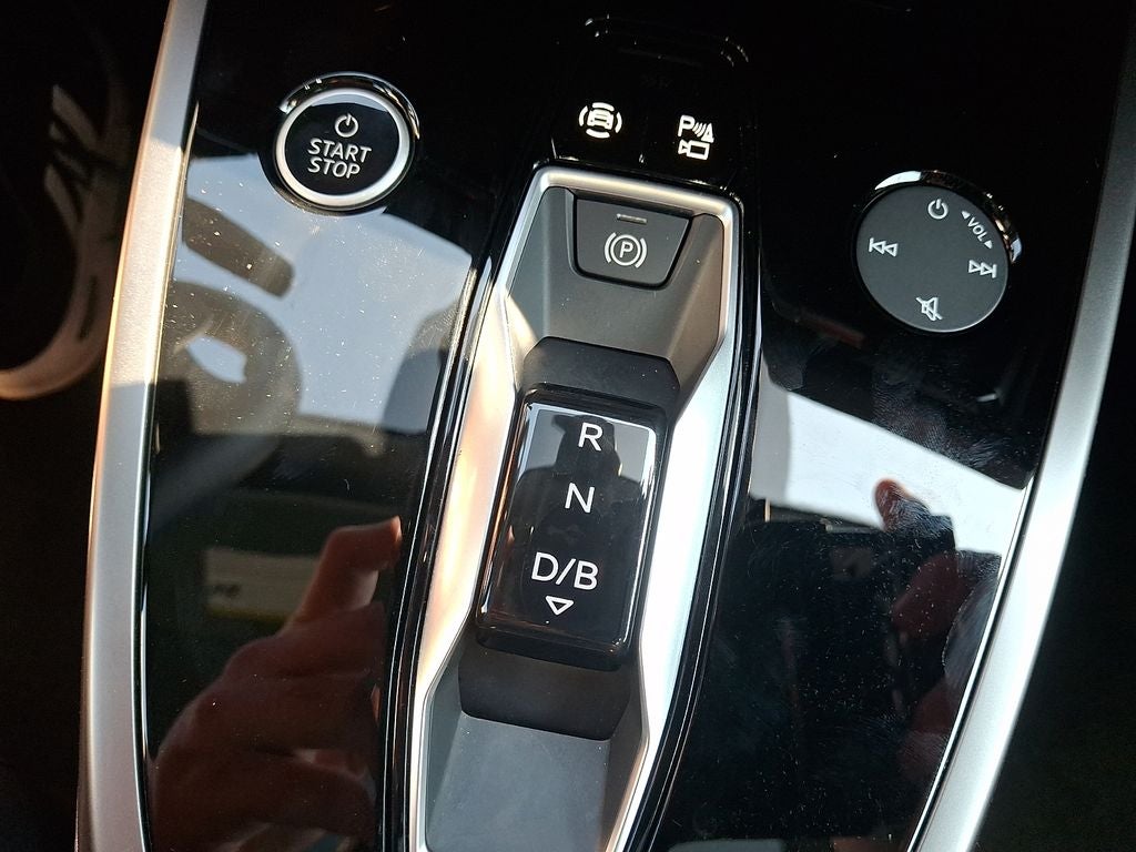2025 Audi Q4 e-tron Premium