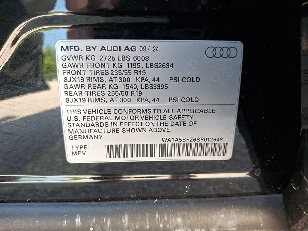 2025 Audi Q4 e-tron Premium