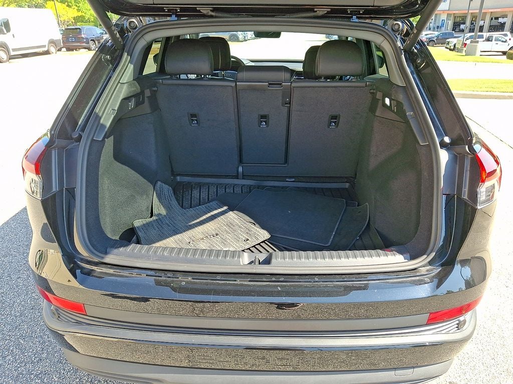 2025 Audi Q4 e-tron Premium