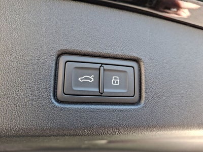 2025 Audi Q4 e-tron Premium