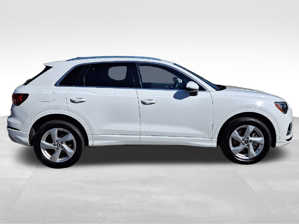 2021 Audi Q3 Premium quattro