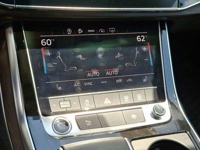 2022 Audi Q8 55 Premium quattro