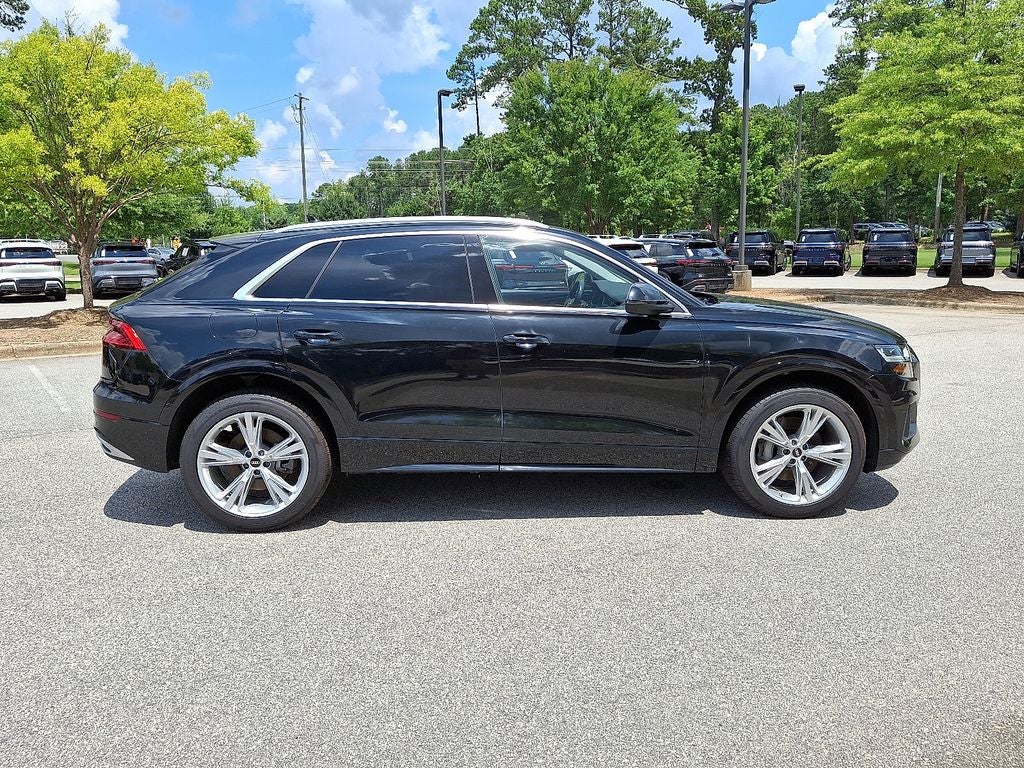 2022 Audi Q8 55 Premium quattro