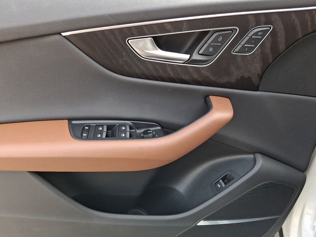 2022 Audi Q8 55 Premium Plus quattro