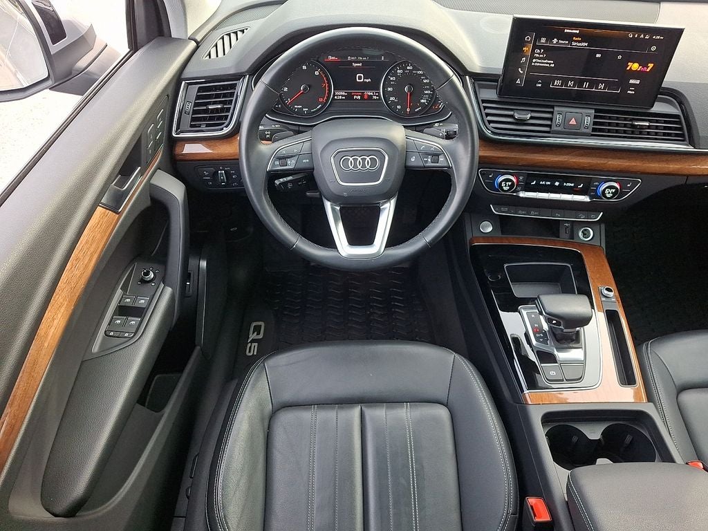 2023 Audi Q5 45 S line Premium quattro