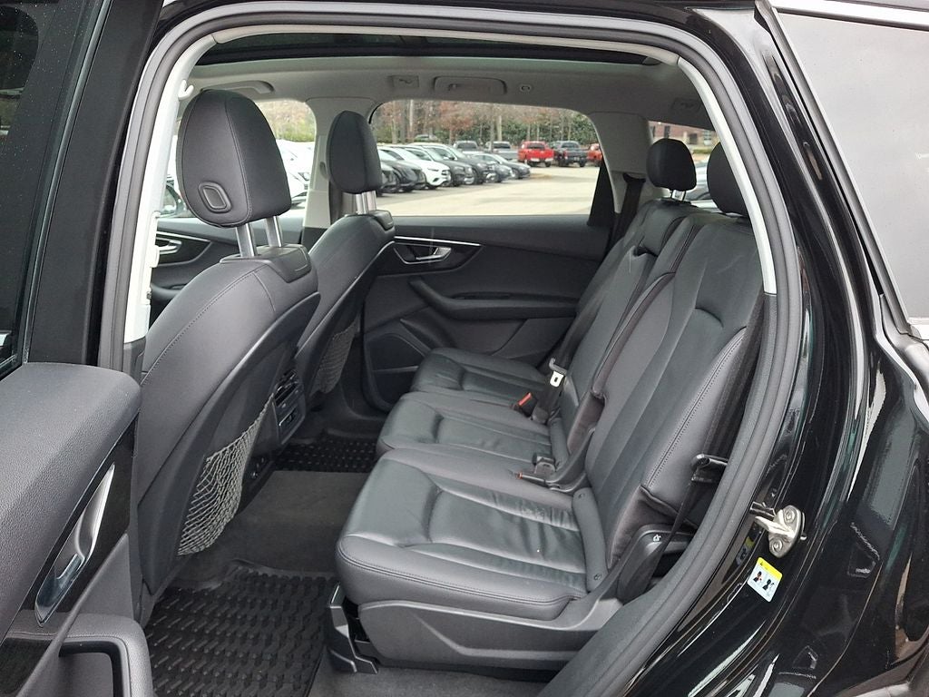 2022 Audi Q7 55 Premium Plus quattro