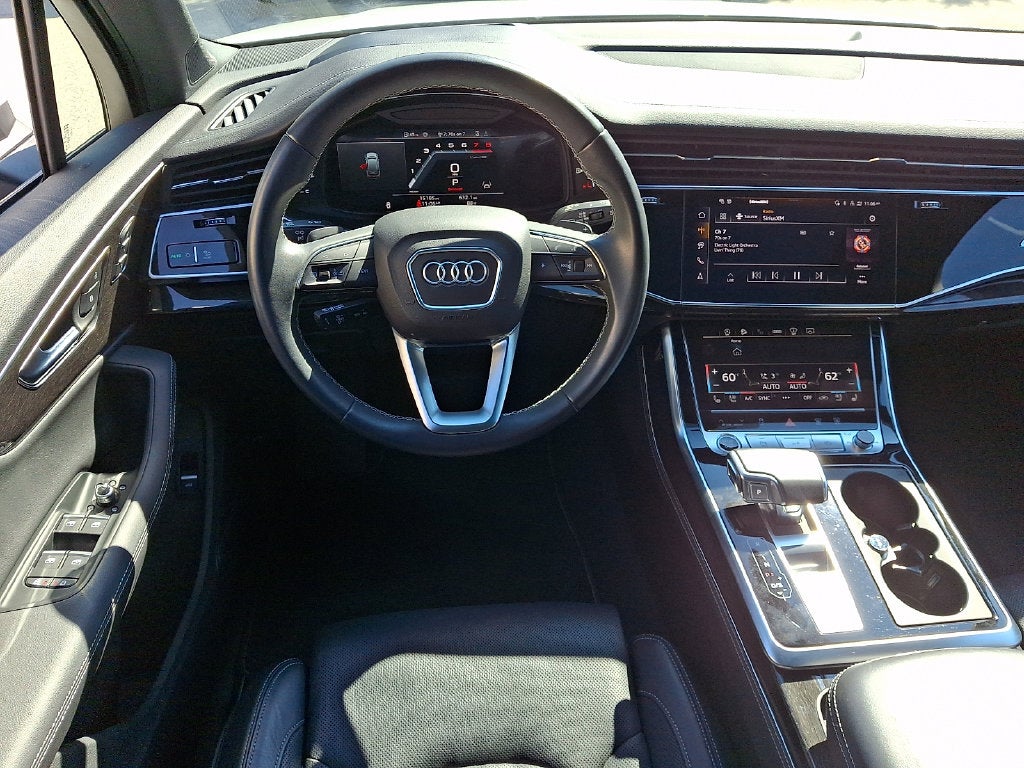 2025 Audi Q7 55 Prestige quattro