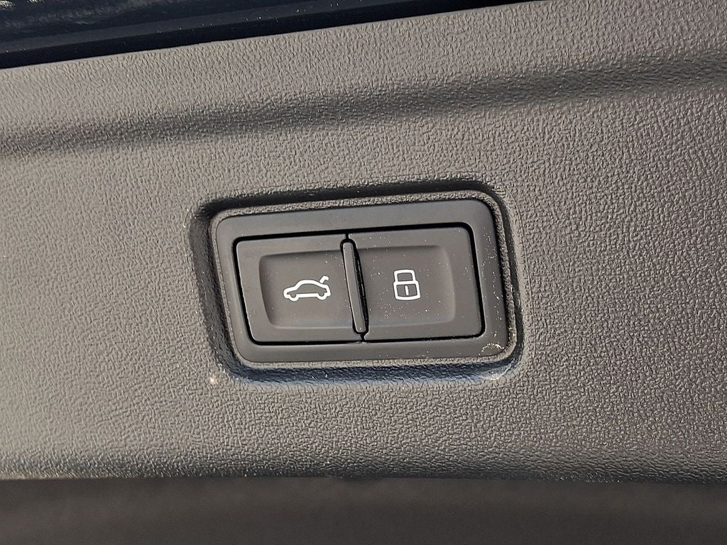 2025 Audi A6 Sportback e-tron Premium Plus