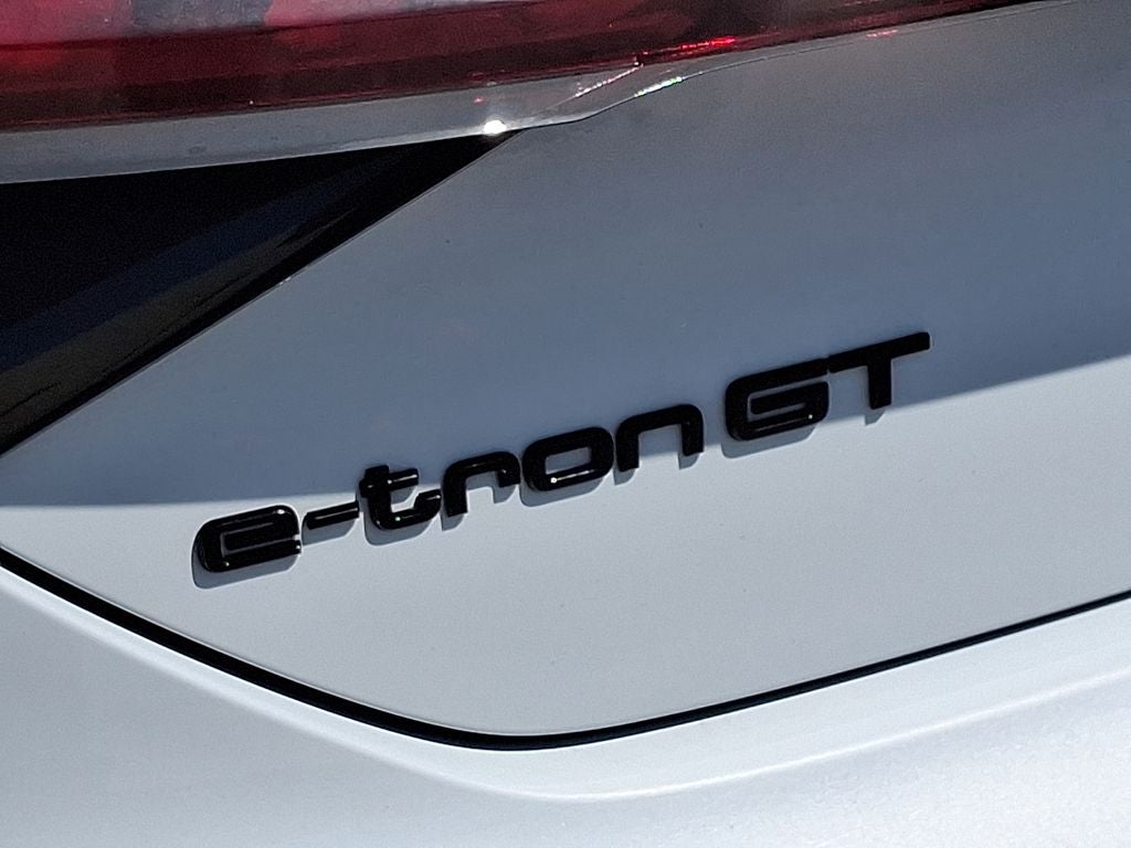 2023 Audi e-tron GT Premium Plus quattro
