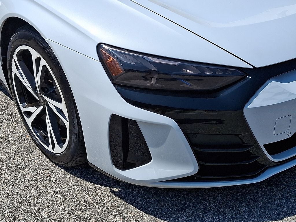 2023 Audi e-tron GT Premium Plus quattro