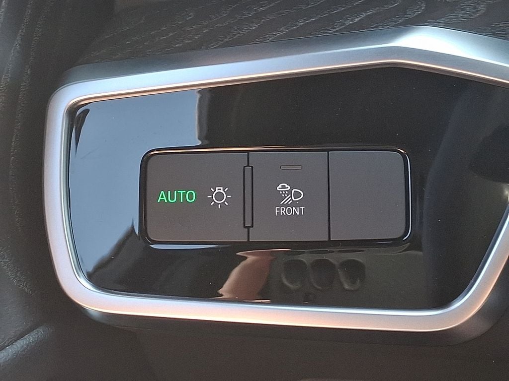 2022 Audi A6 2.0T Premium Plus quattro