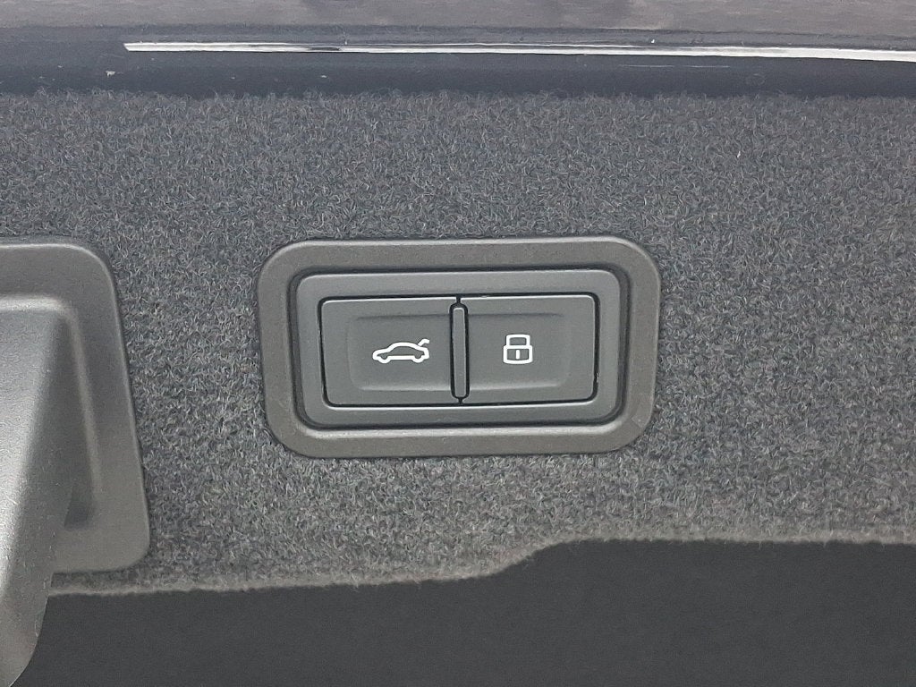 2023 Audi A8 L 55 quattro