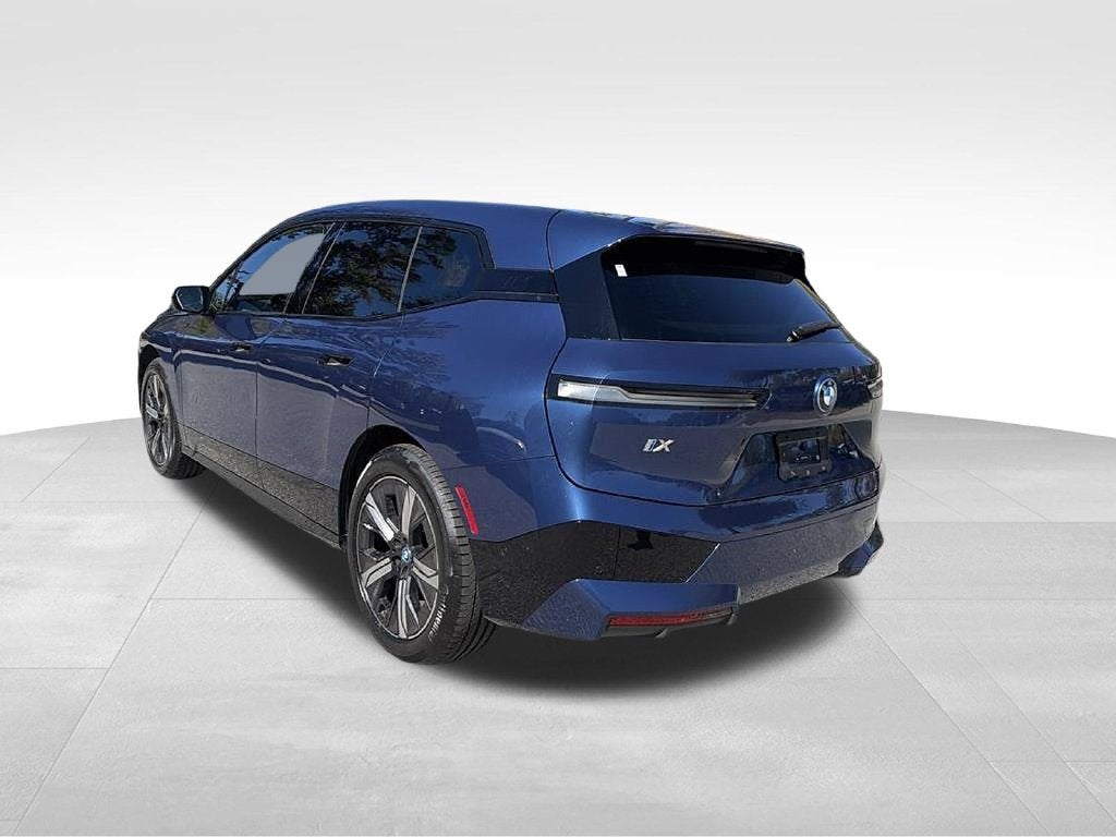 2025 BMW iX xDrive50