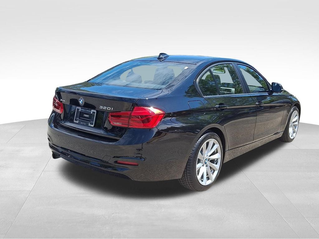2017 BMW 3 Series 320i xDrive
