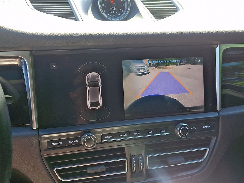2020 Porsche Macan Base