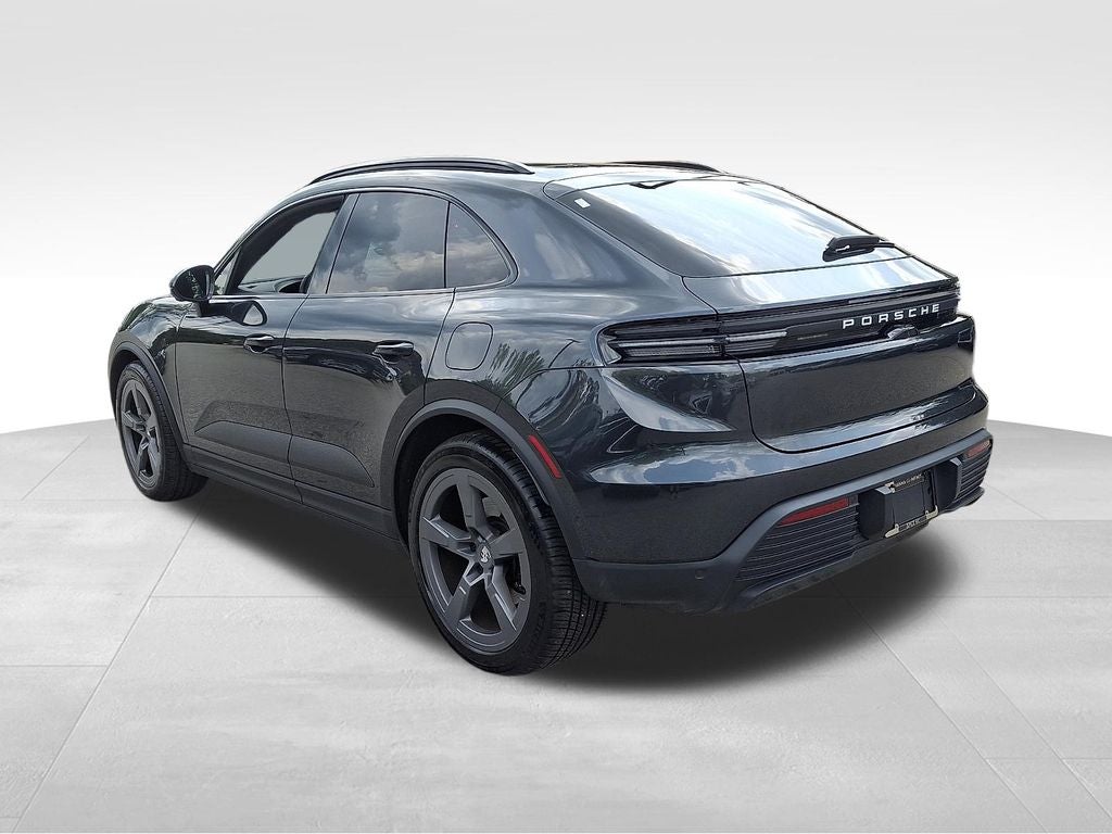2025 Porsche Macan Electric Base