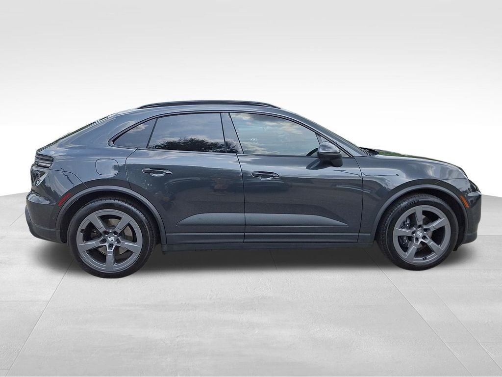 2025 Porsche Macan Electric Base