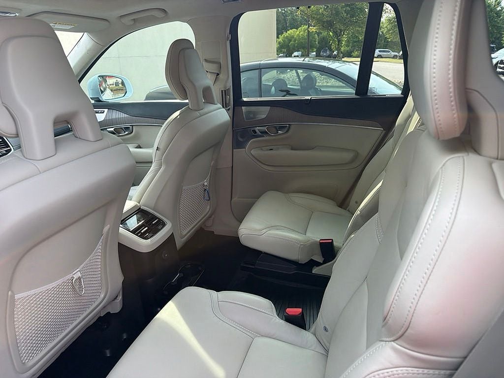 2021 Volvo XC90 Recharge Plug-In Hybrid T8 Inscription 6 Passenger